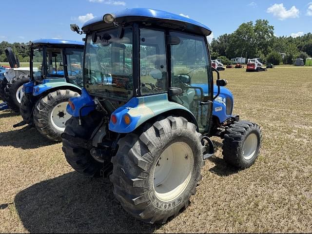 Image of New Holland Boomer 47 equipment image 4