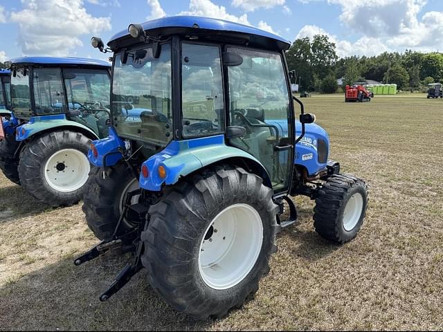 Image of New Holland Boomer 47 equipment image 4
