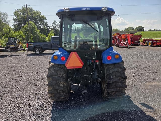 Image of New Holland Boomer 50 equipment image 4