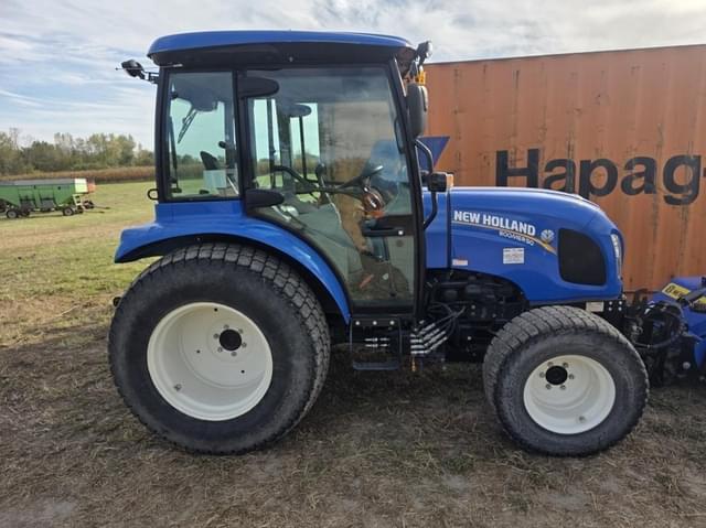 Image of New Holland Boomer 50 equipment image 2