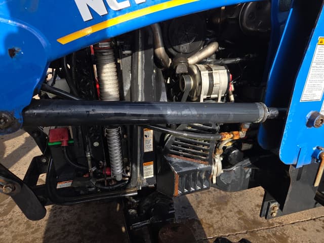 Image of New Holland Boomer 54D equipment image 1