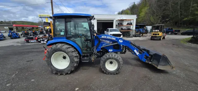 Image of New Holland Boomer 55 equipment image 1