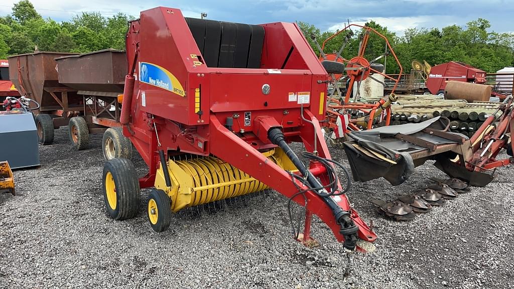 Image of New Holland BR7050 Primary image