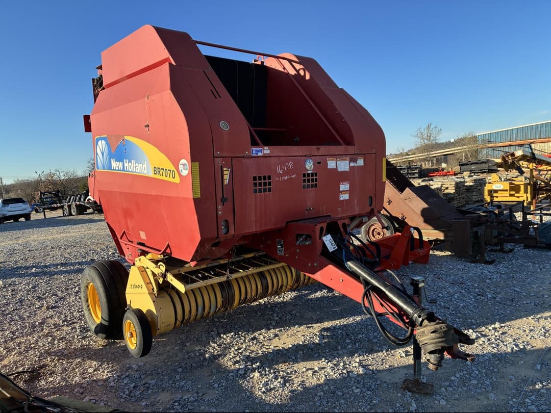 Image of New Holland BR7070 Primary image