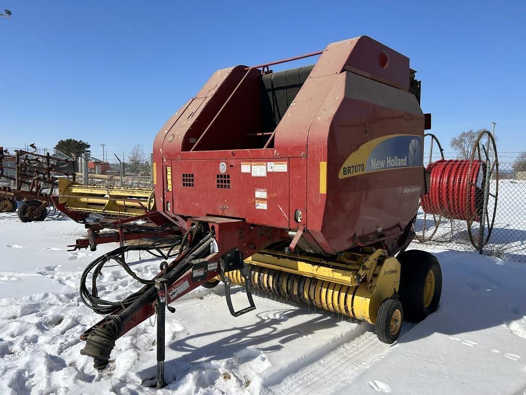 Image of New Holland BR7070 Primary image