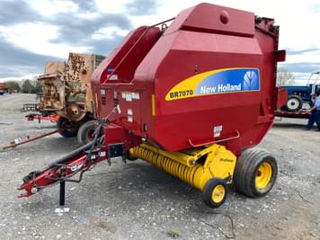 Main image New Holland BR7070