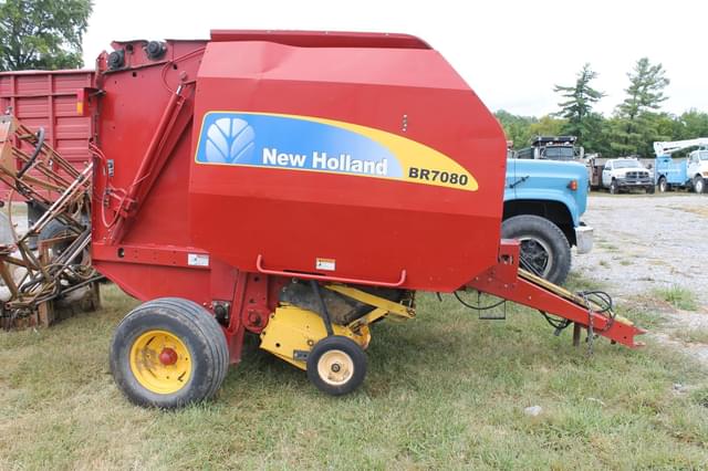 Image of New Holland BR7060 equipment image 4