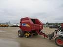 New Holland BR7090 Image