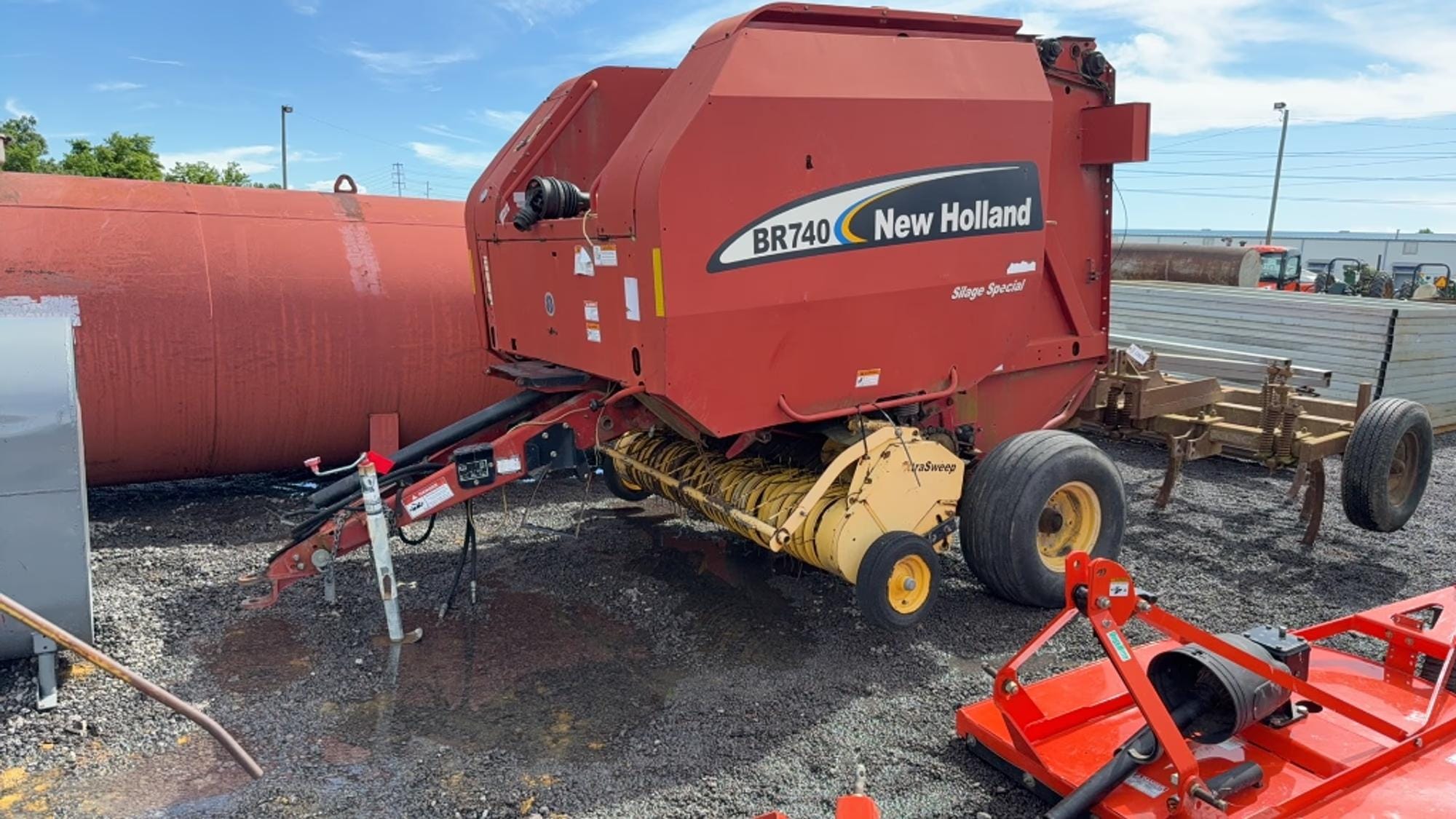 New Holland BR740 Silage Special Equipment Image0