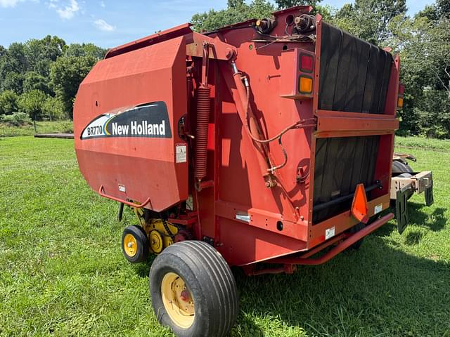 Image of New Holland  BR770  equipment image 2