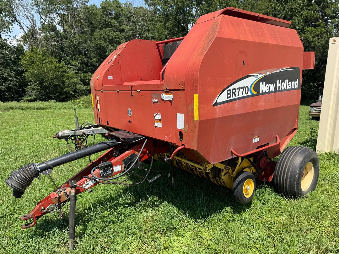 Image of New Holland  BR770  Primary image