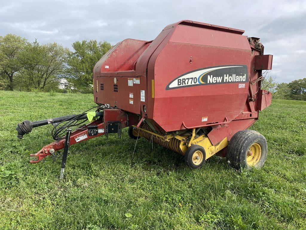 Image of New Holland BR770 Primary image