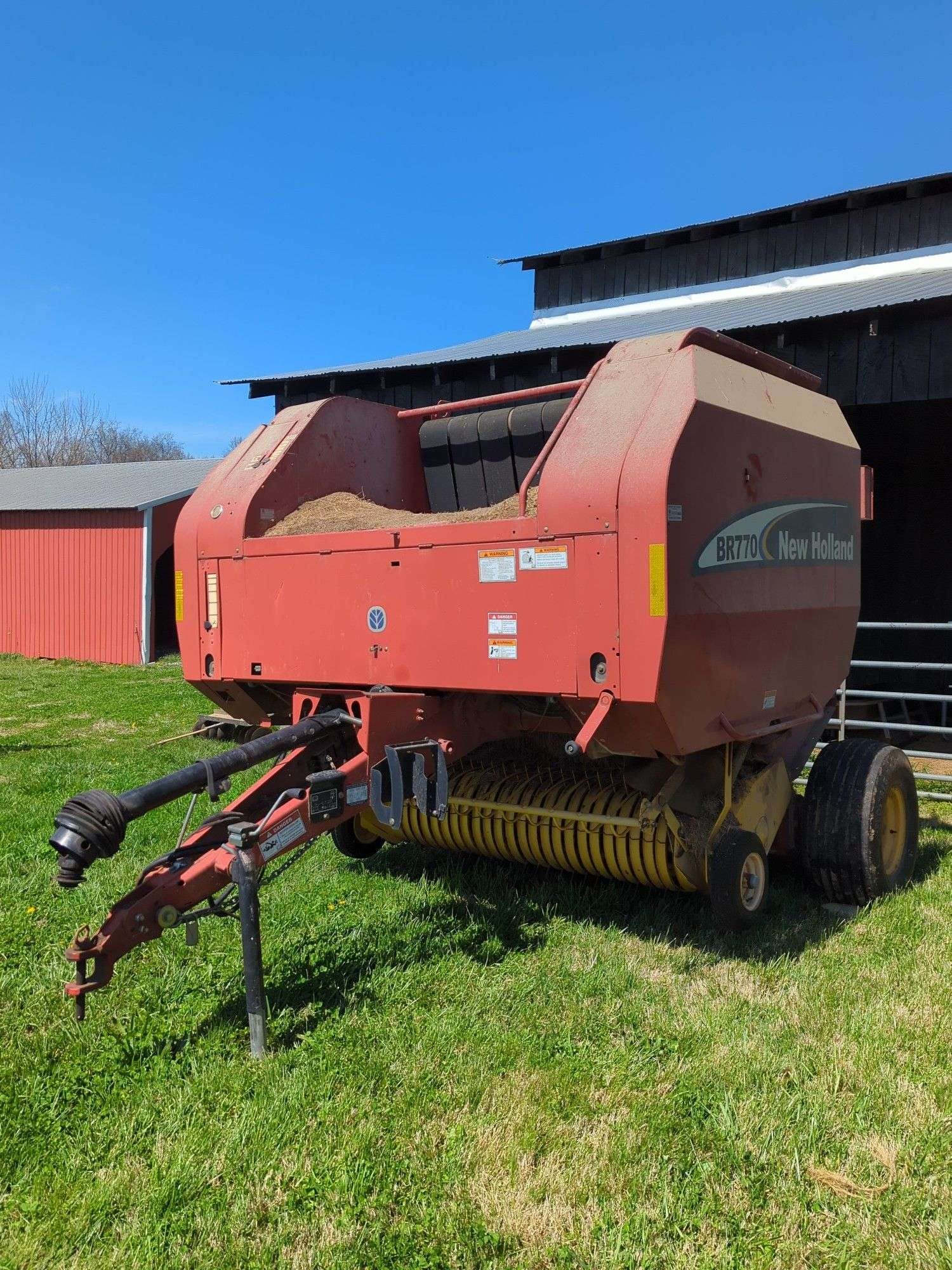 New Holland BR770 Equipment Image0