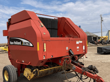 Main image New Holland BR780