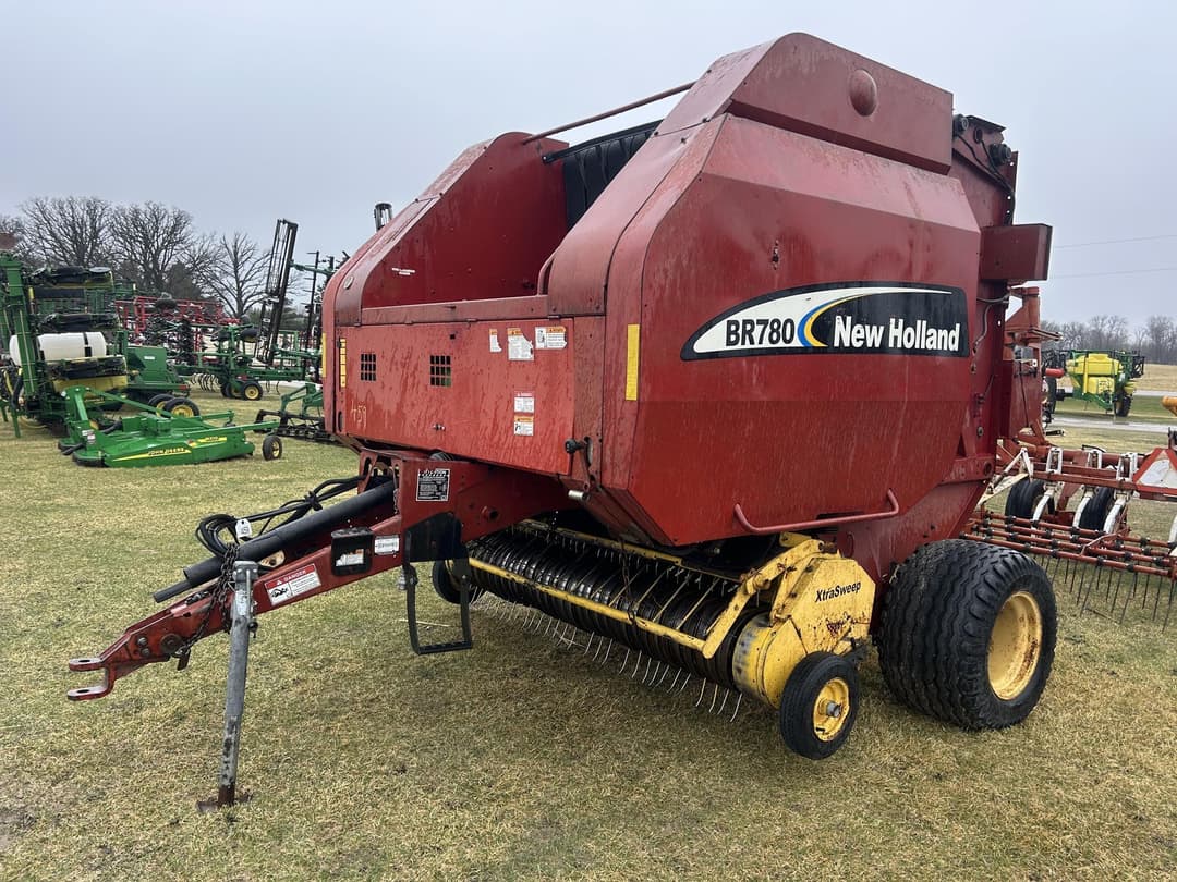 Image of New Holland BR780 Primary image