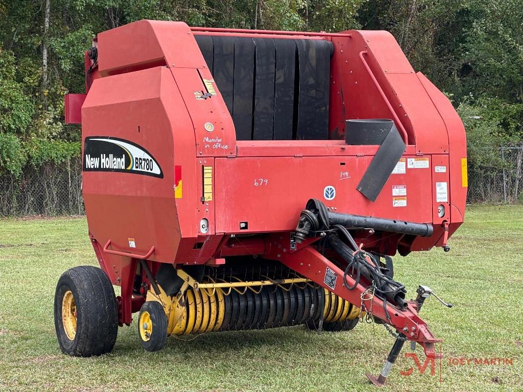 Image of New Holland BR780 Primary image