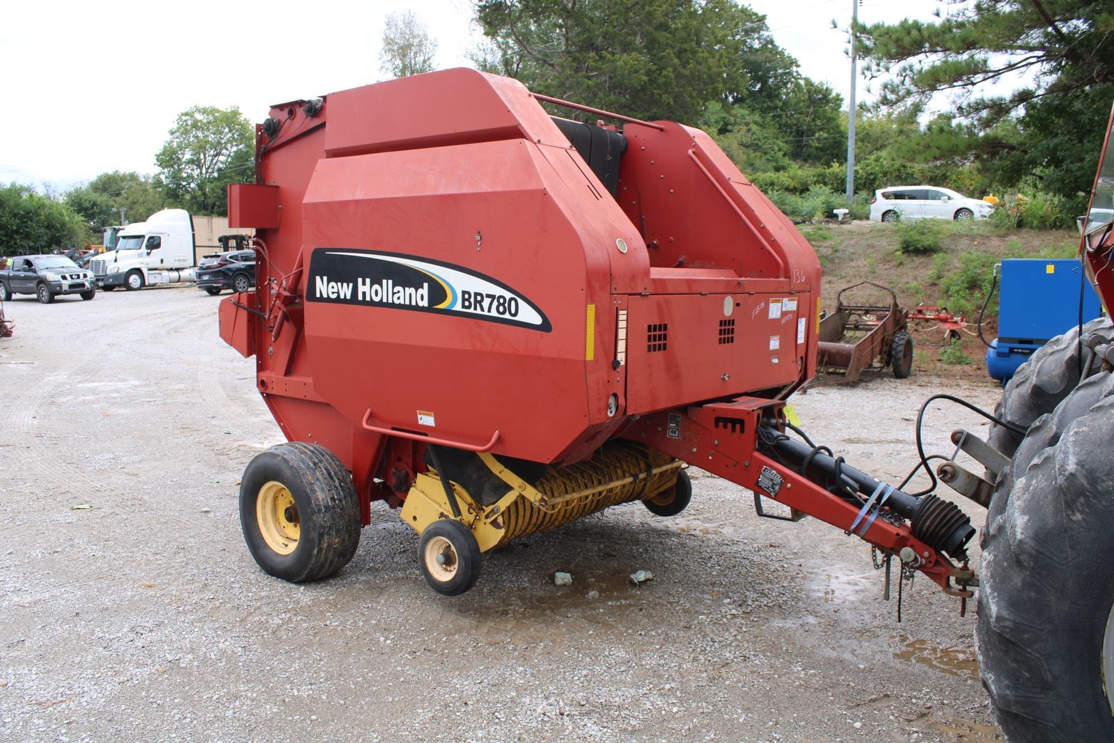 Main image New Holland BR780