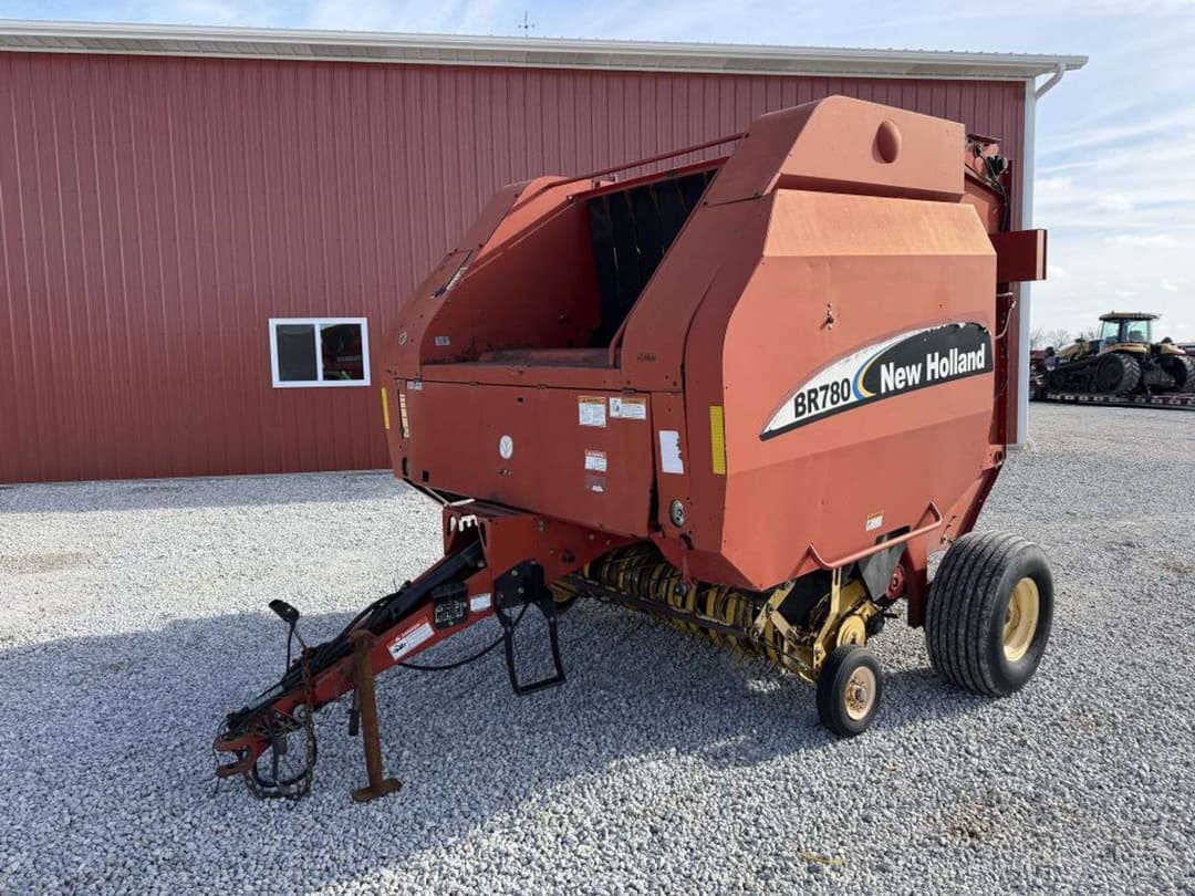 Image of New Holland BR780 Primary image
