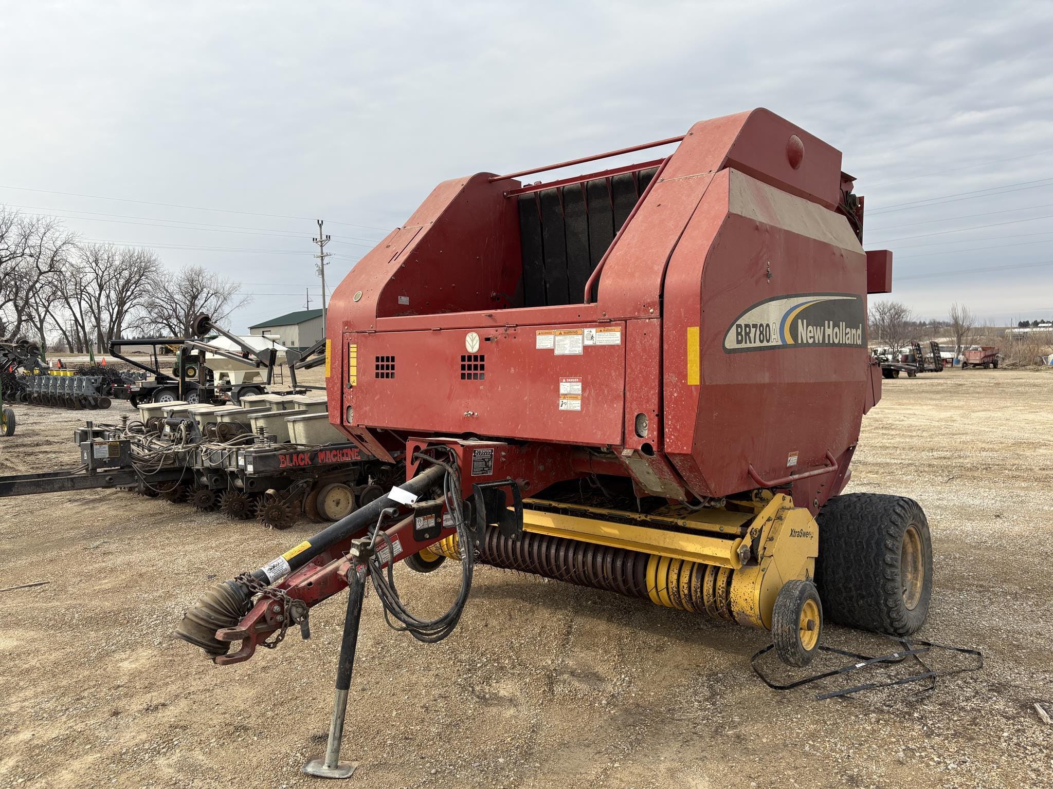 New Holland BR780A Equipment Image0