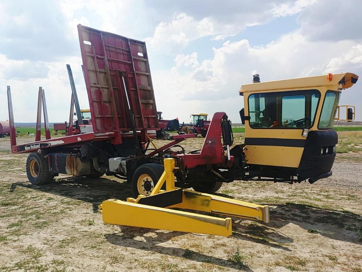 2005 New Holland BW28 Equipment Image0