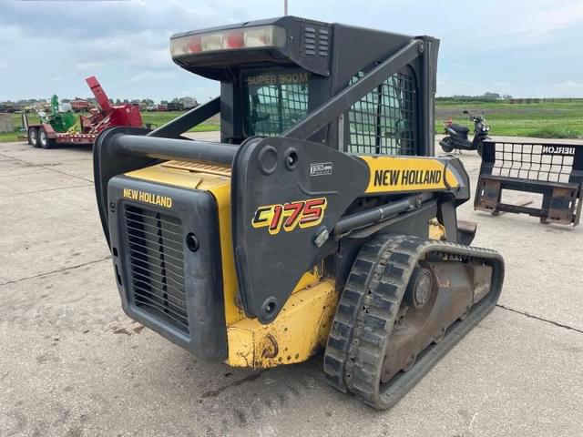 Image of New Holland C175 equipment image 2