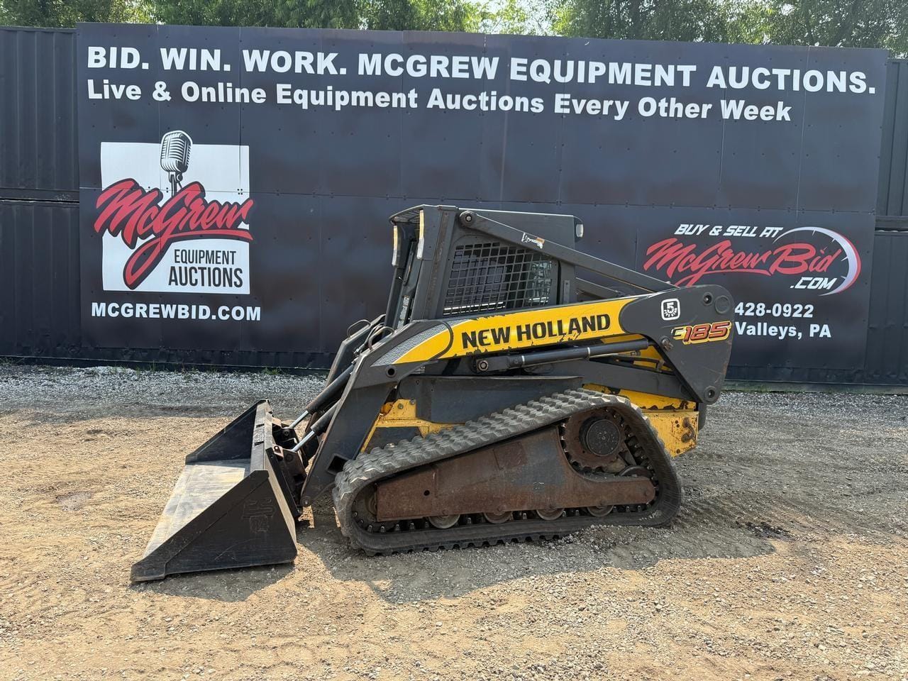 New Holland C185 Equipment Image0