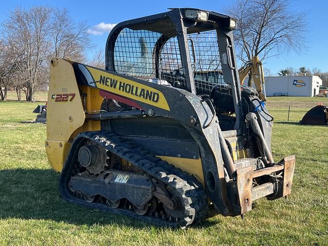 Image of New Holland C227 equipment image 2