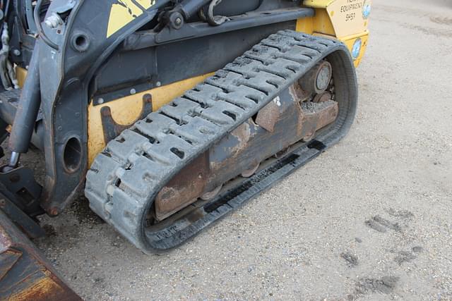 Image of New Holland C238 equipment image 4