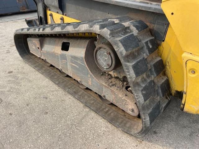 Image of New Holland C238 equipment image 4
