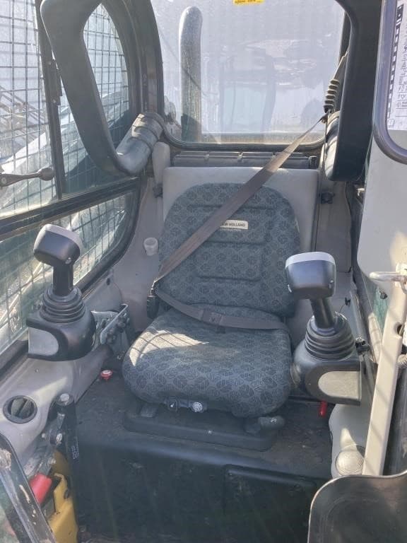 Image of New Holland C245 equipment image 3