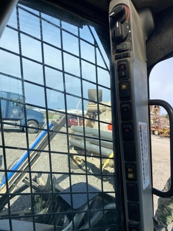 Image of New Holland C245 equipment image 4