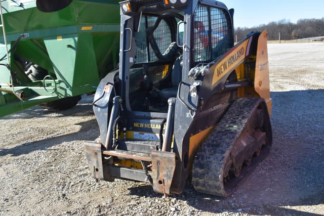 Image of New Holland C327 equipment image 3