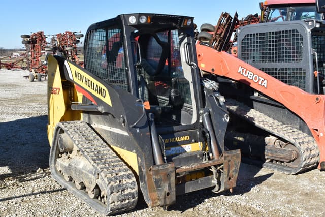 Image of New Holland C327 equipment image 1