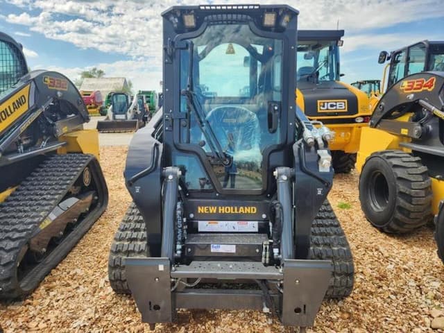 Image of New Holland C330 equipment image 4