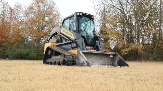 Image of New Holland C332 equipment image 1