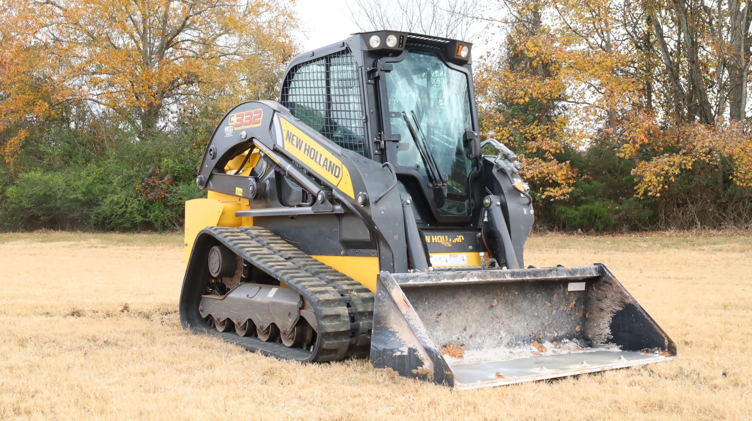 New Holland C332 Equipment Image0