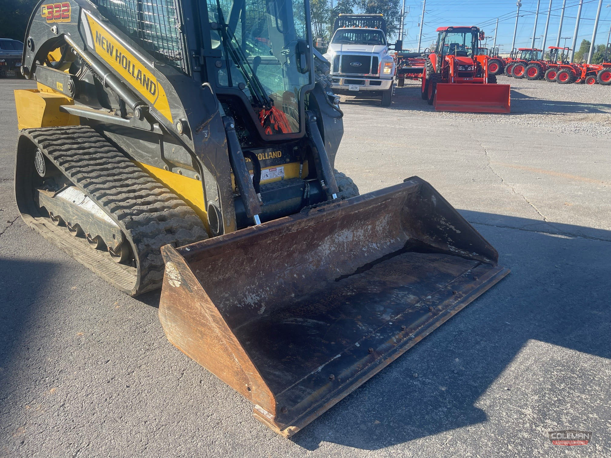 New Holland C332 Equipment Image0