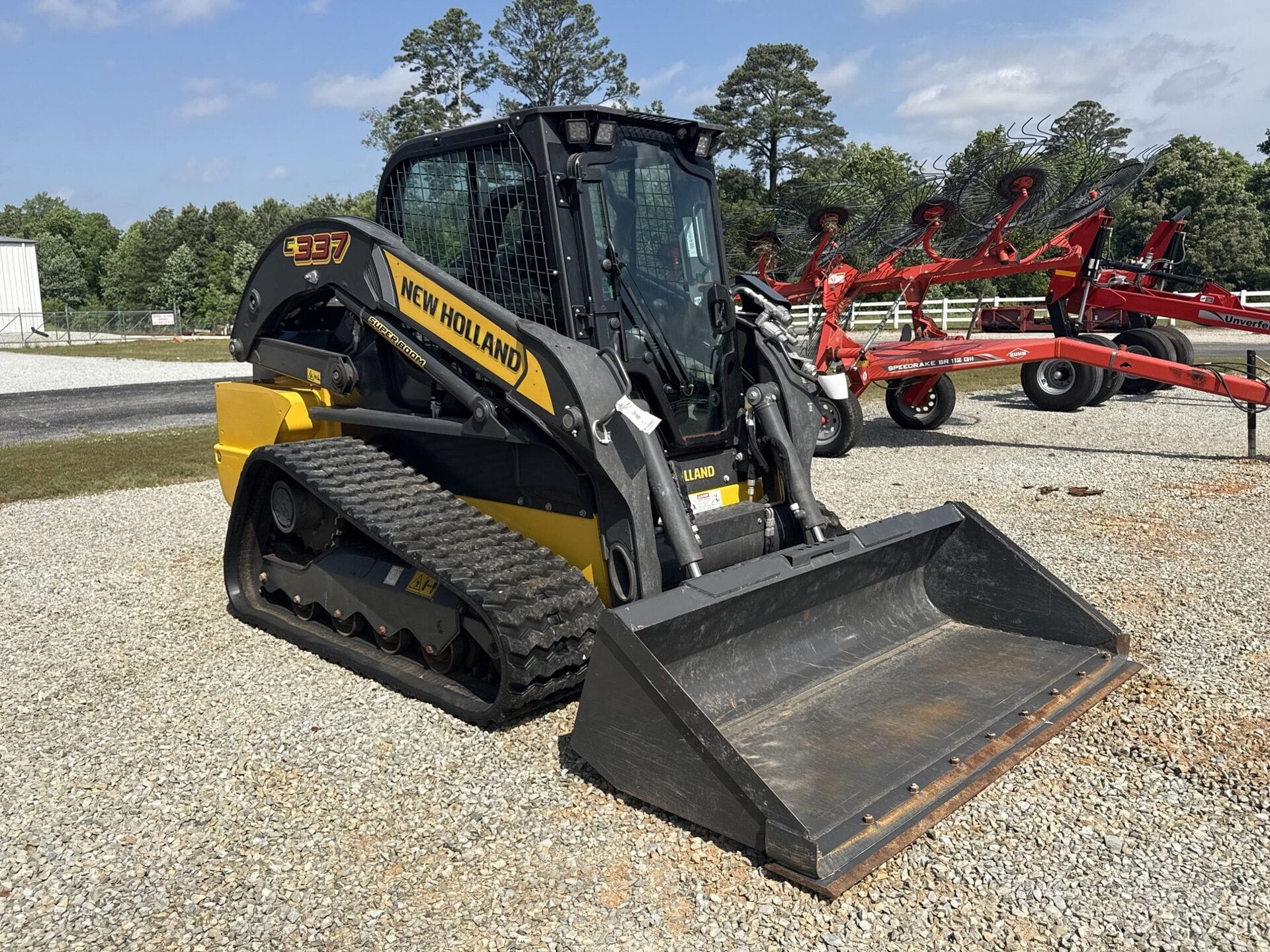 New Holland C337 Equipment Image0