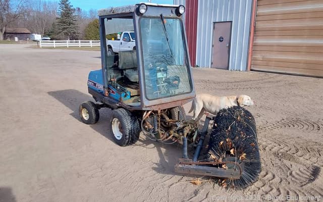 Image of New Holland CM274 equipment image 1