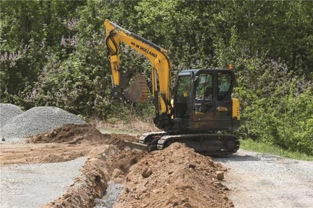 Image of New Holland E57C equipment image 2