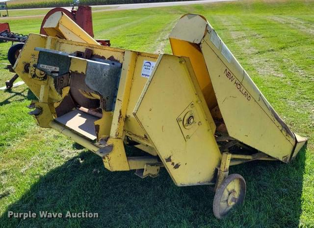 Image of New Holland 890E2 equipment image 4