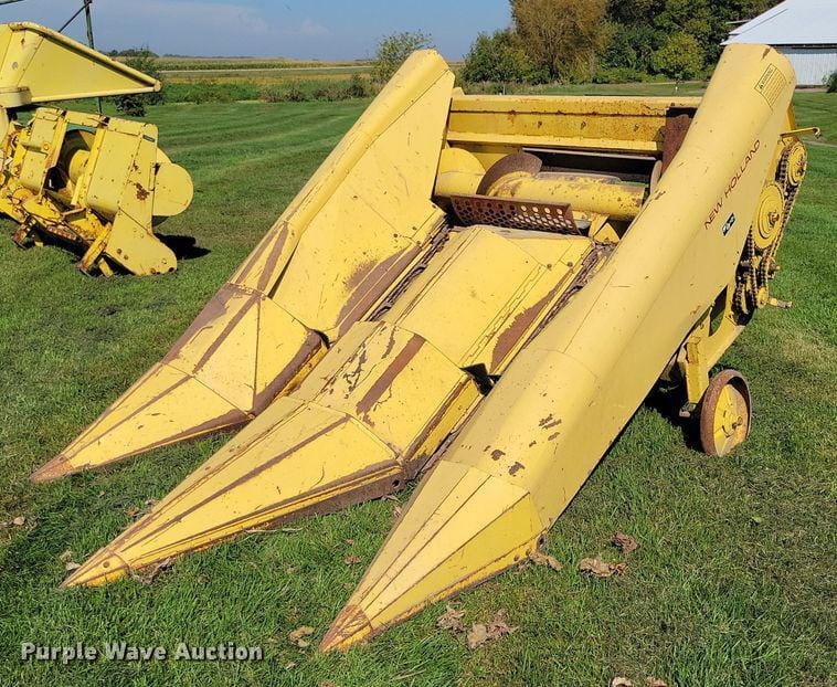 New Holland 890E2 Equipment Image0