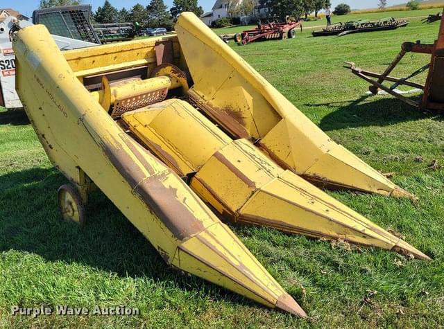 Image of New Holland 890E2 equipment image 2