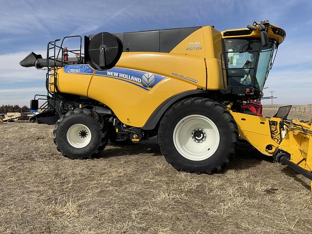 Image of New Holland CR8.90 equipment image 4