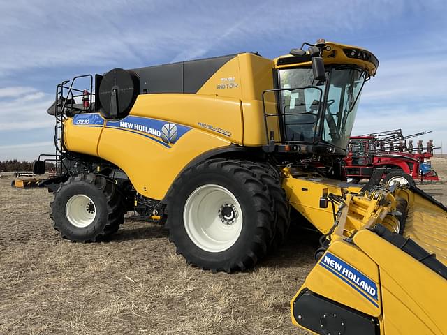 Image of New Holland CR8.90 equipment image 1