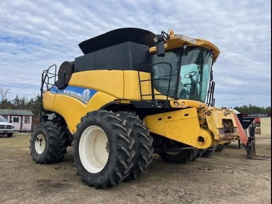 Image of New Holland CR6090 equipment image 1