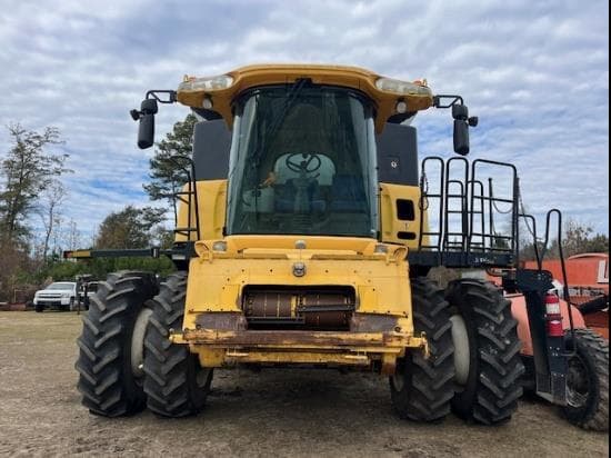 Image of New Holland CR6090 equipment image 2