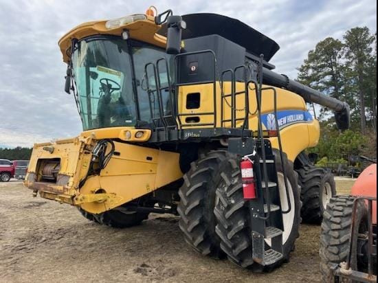 New Holland CR6090 Equipment Image0