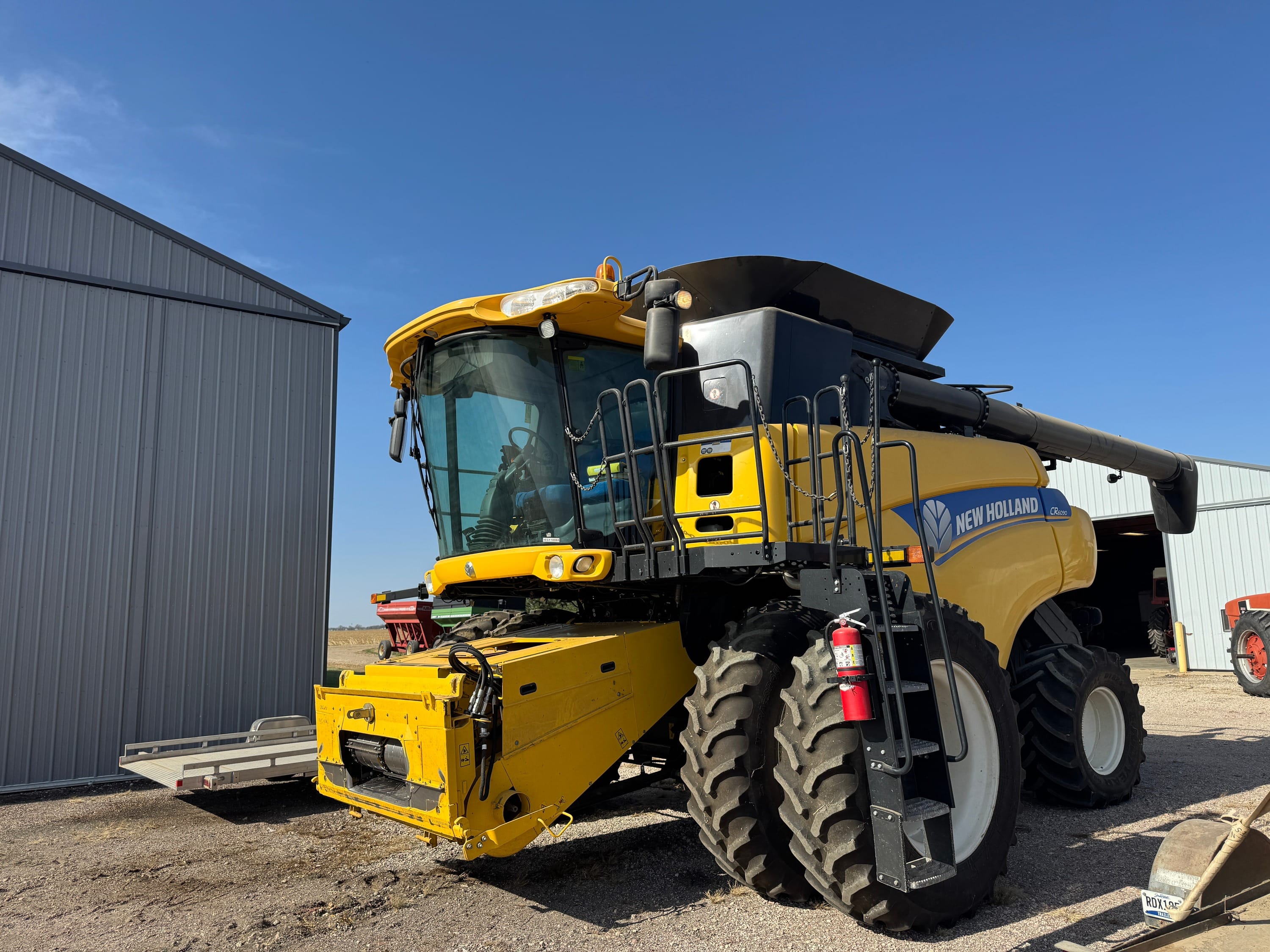 New Holland CR6090 Equipment Image0
