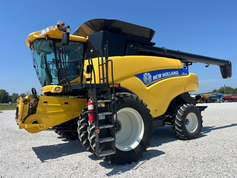 Image of New Holland CR7090 Primary image